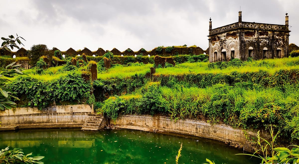 Murud Janjira: Unveiling the Secrets of the Invincible Sea Fort