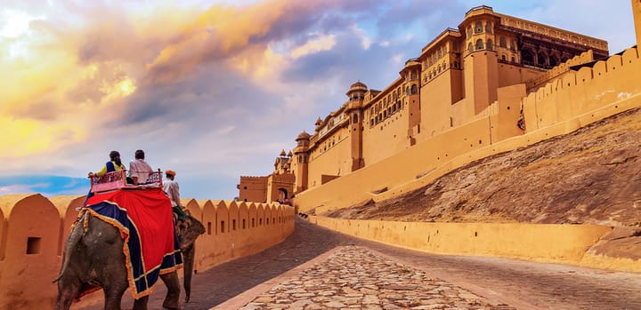 Jaipur Bound: Exploring the Pink City from Delhi by Car